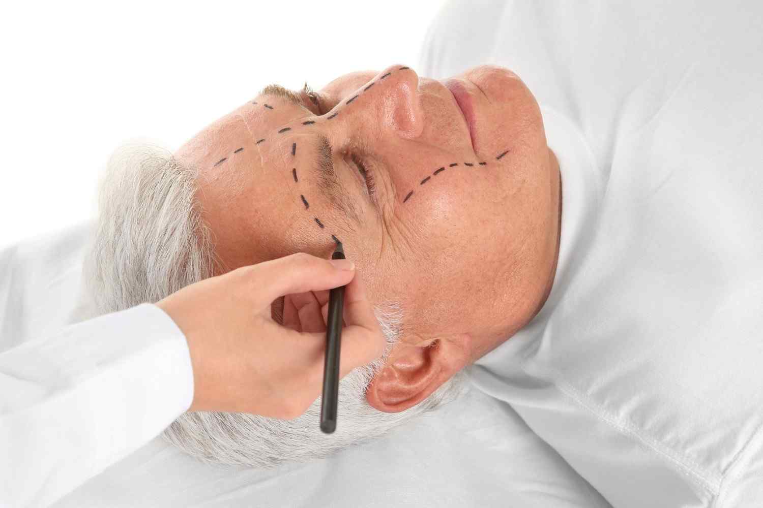 https://zahaaesthetic.com/wp-content/uploads/2017/08/cosmetic-surgery-blog-03.jpg